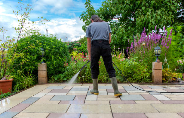 Best Pool Deck Cleaning  in Edgemont Park, MI